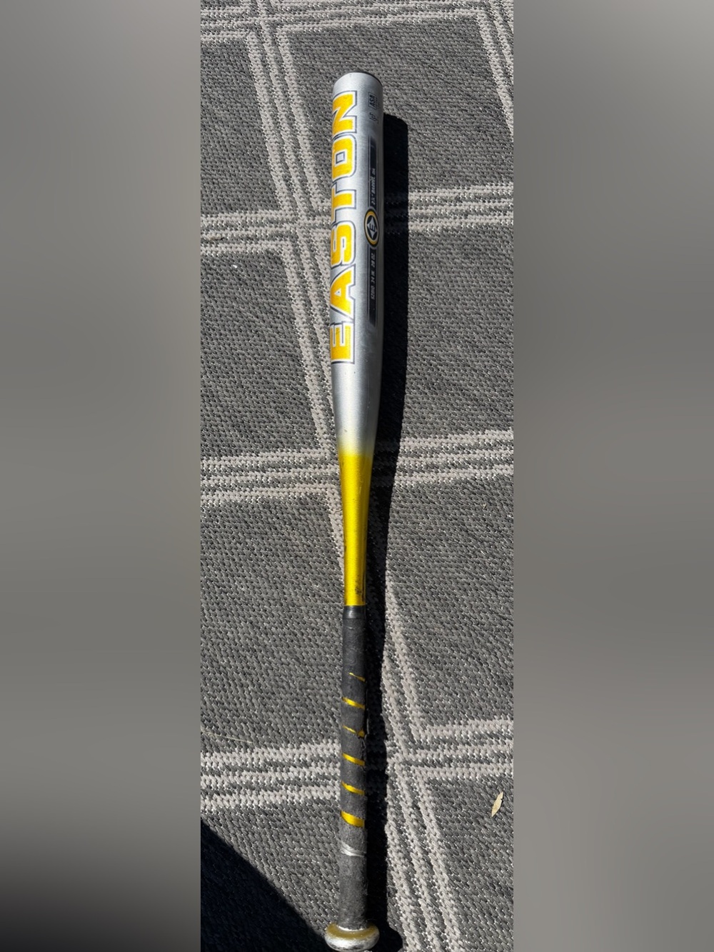Easton stealth softball bat 34”/28 Oz With 2 1/4 Barrel. Features ASA And USSSA